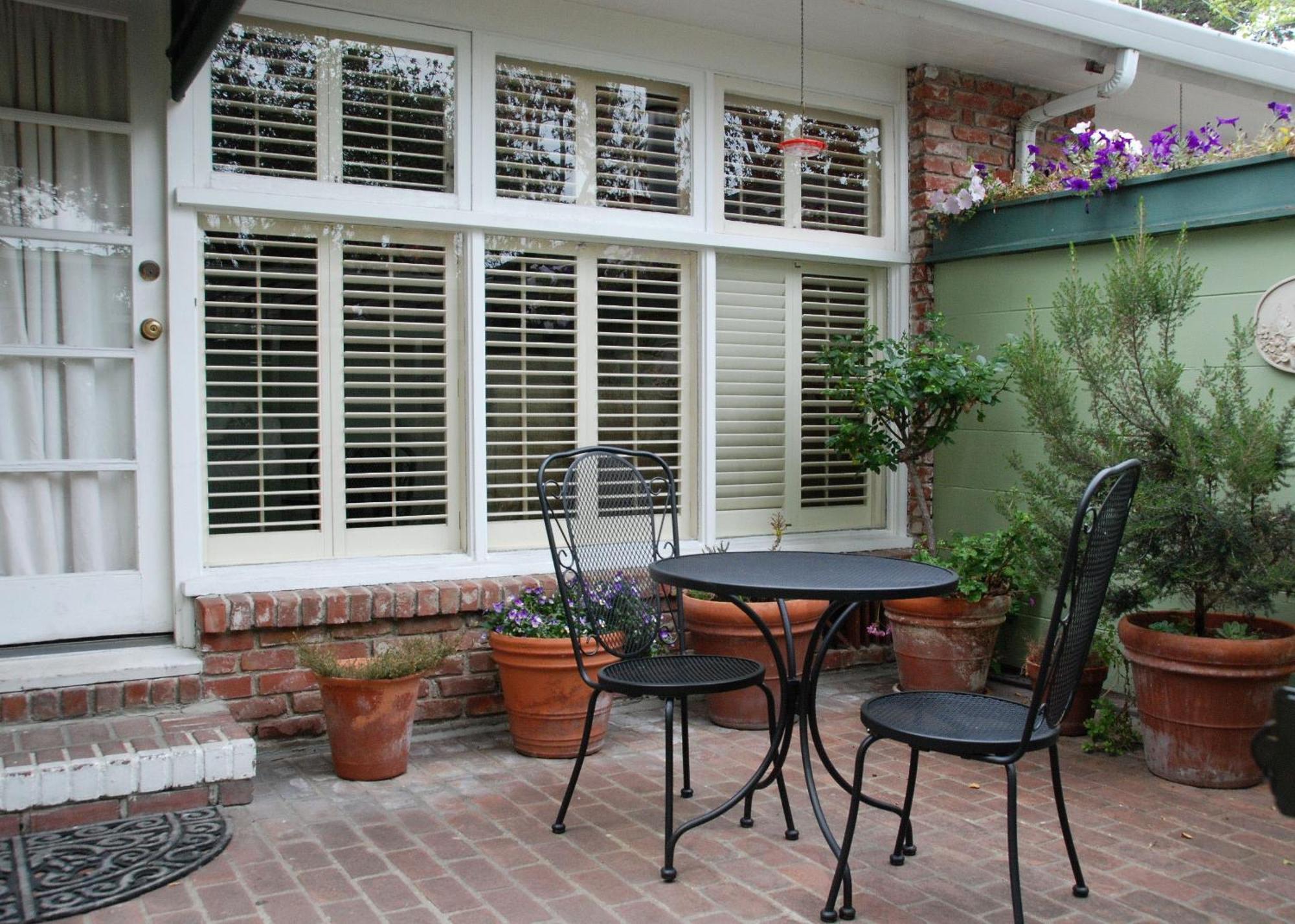 Carmel Garden Inn Exterior photo